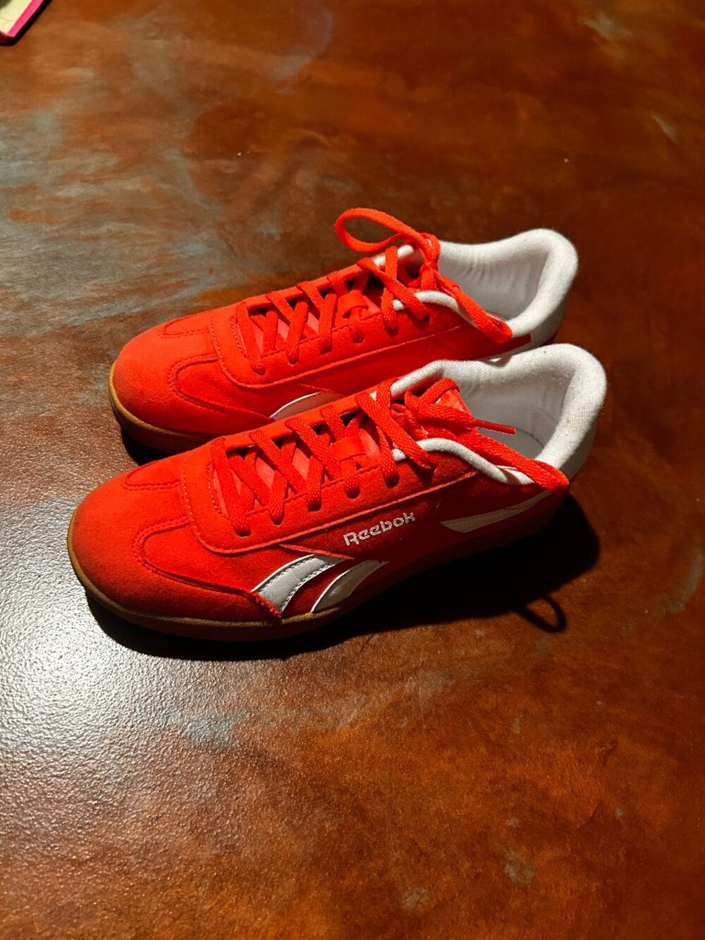 Reebok Coral Sneakers | Kid's 5 / Women’s 7 | Athletic Shoes